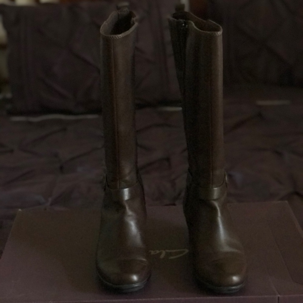 Clarks knee high boots. Size 7 NARROW.